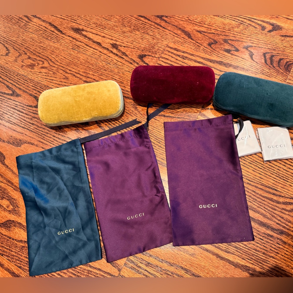 THREE GUCCI Sunglasses cases and cloths authentic